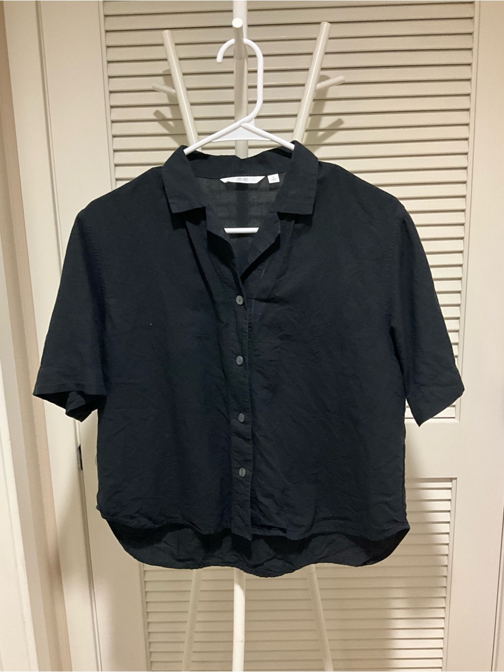 Uniqlo Cotton linen blend Black Short-Sleeve Button-Down Shirt